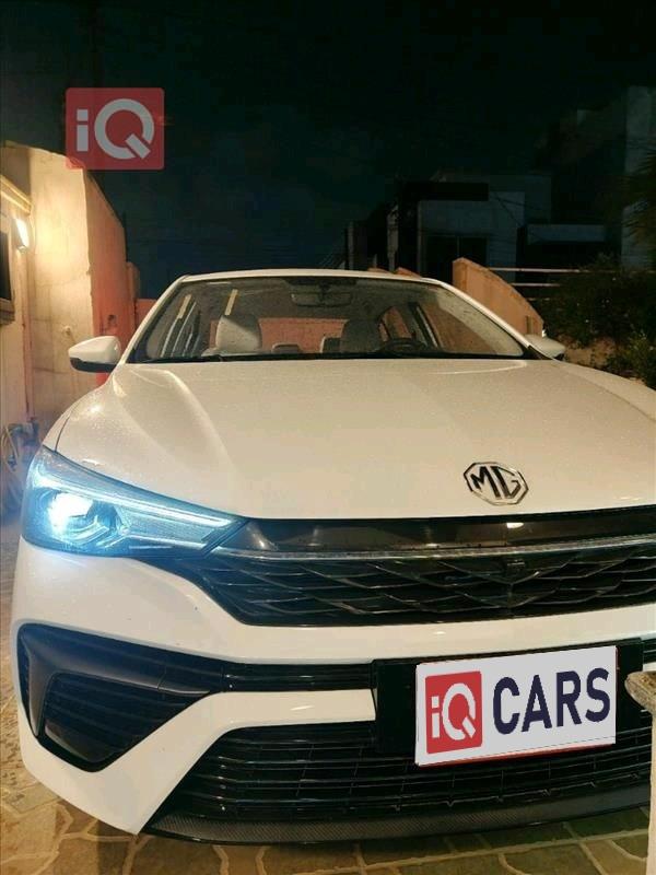 MG 5 Plus